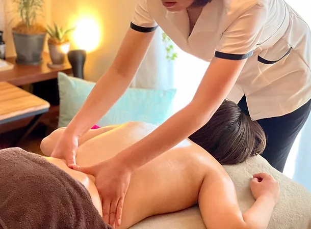 お疲れ箇所集中：強もみオイルリンパ全身